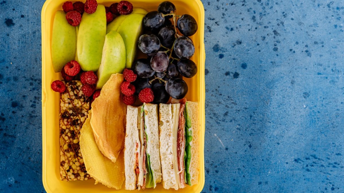 5 pomysłów na roślinnego lunchboxa do szkoły i pracy